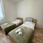 Gjoli Apartment *