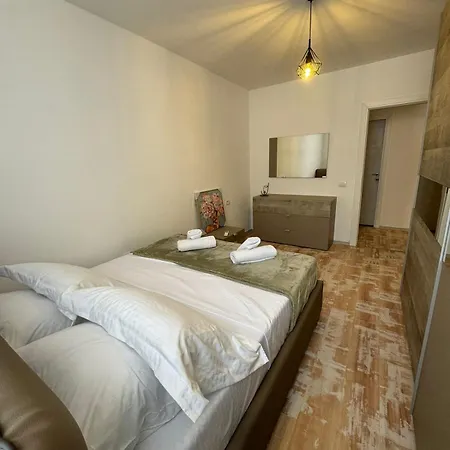Gjoli Apartment *