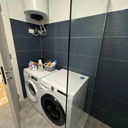 Gjoli Appartement *
