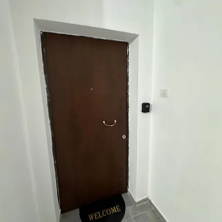Apartment Gjoli
