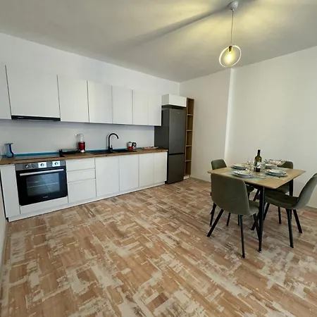 Gjoli Apartment *